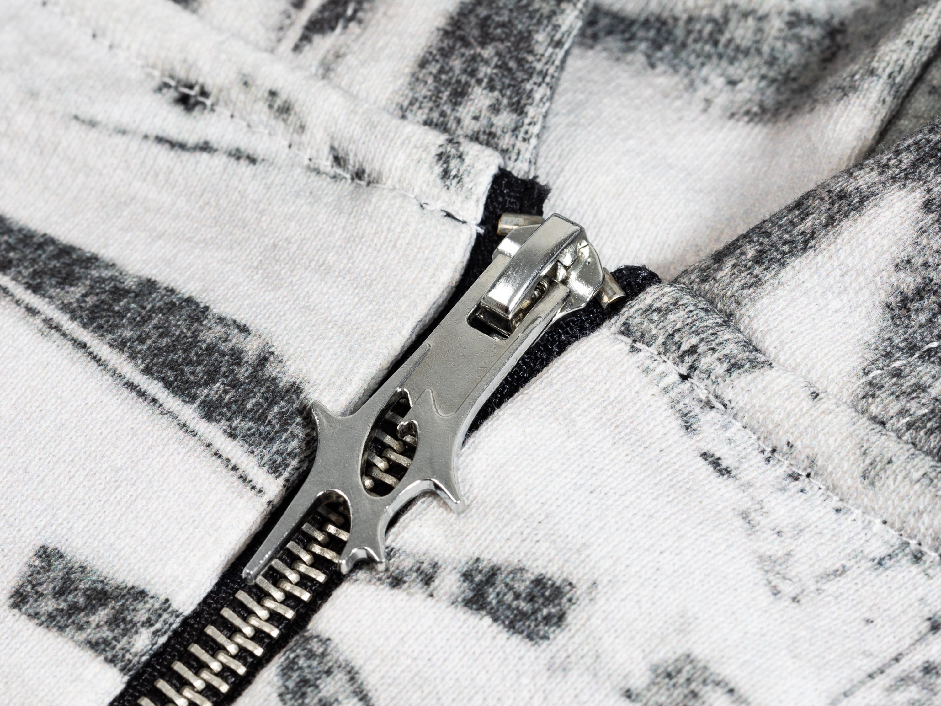 MASTERPIECE ZIPPER DARK