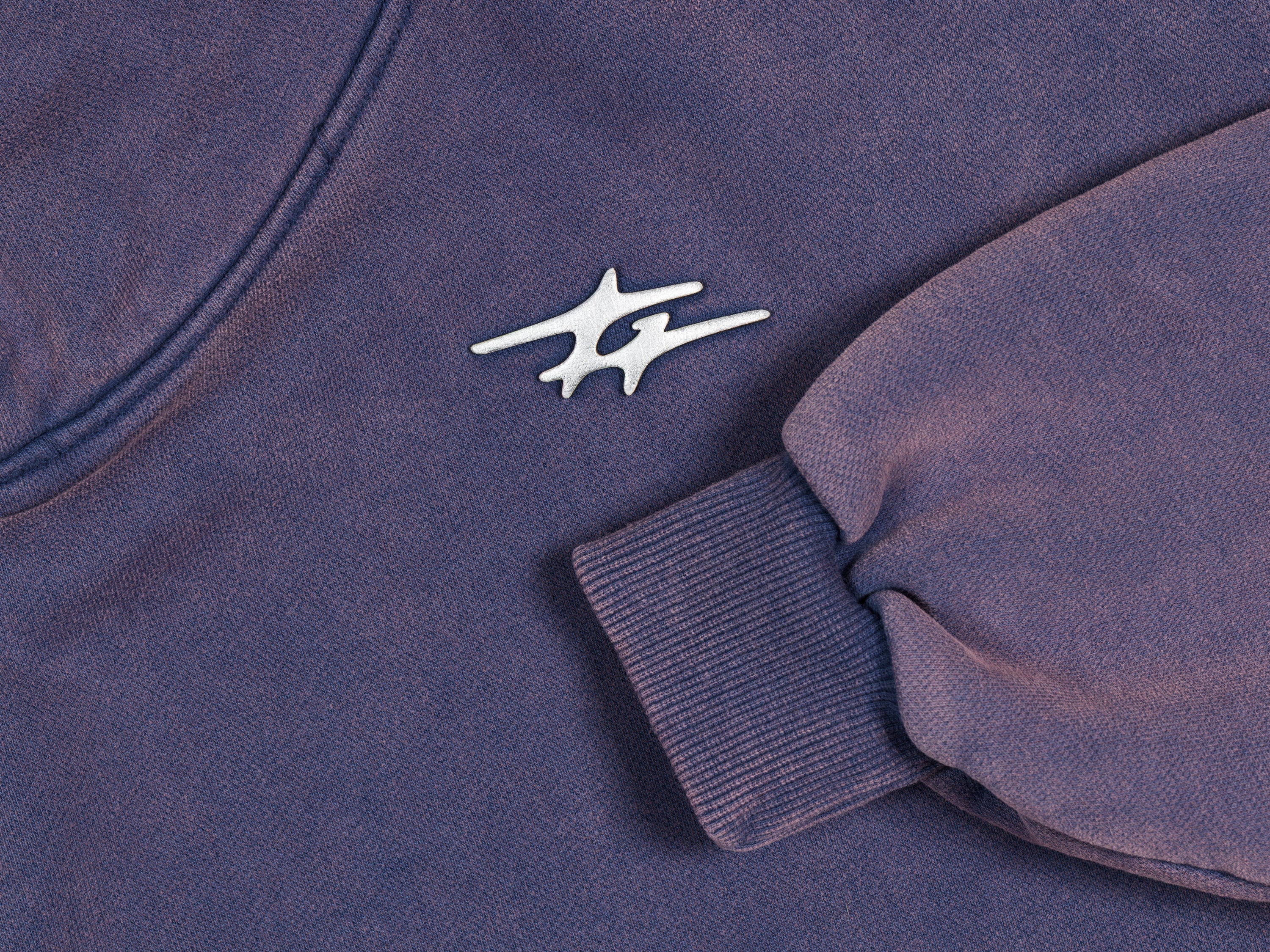 SKIN HOODIE DARK
