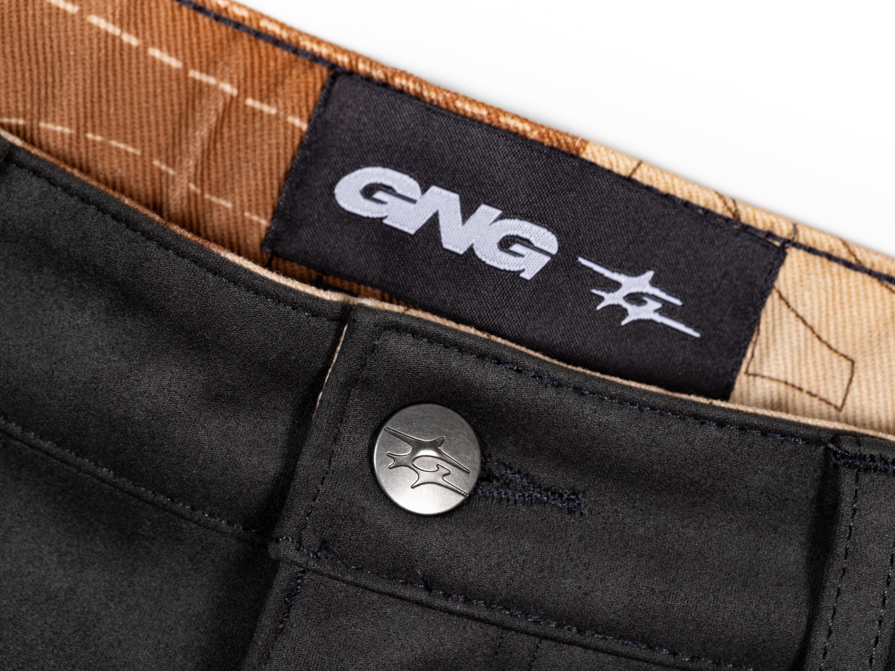 SUEDE SKIN SHORTS CENIZA