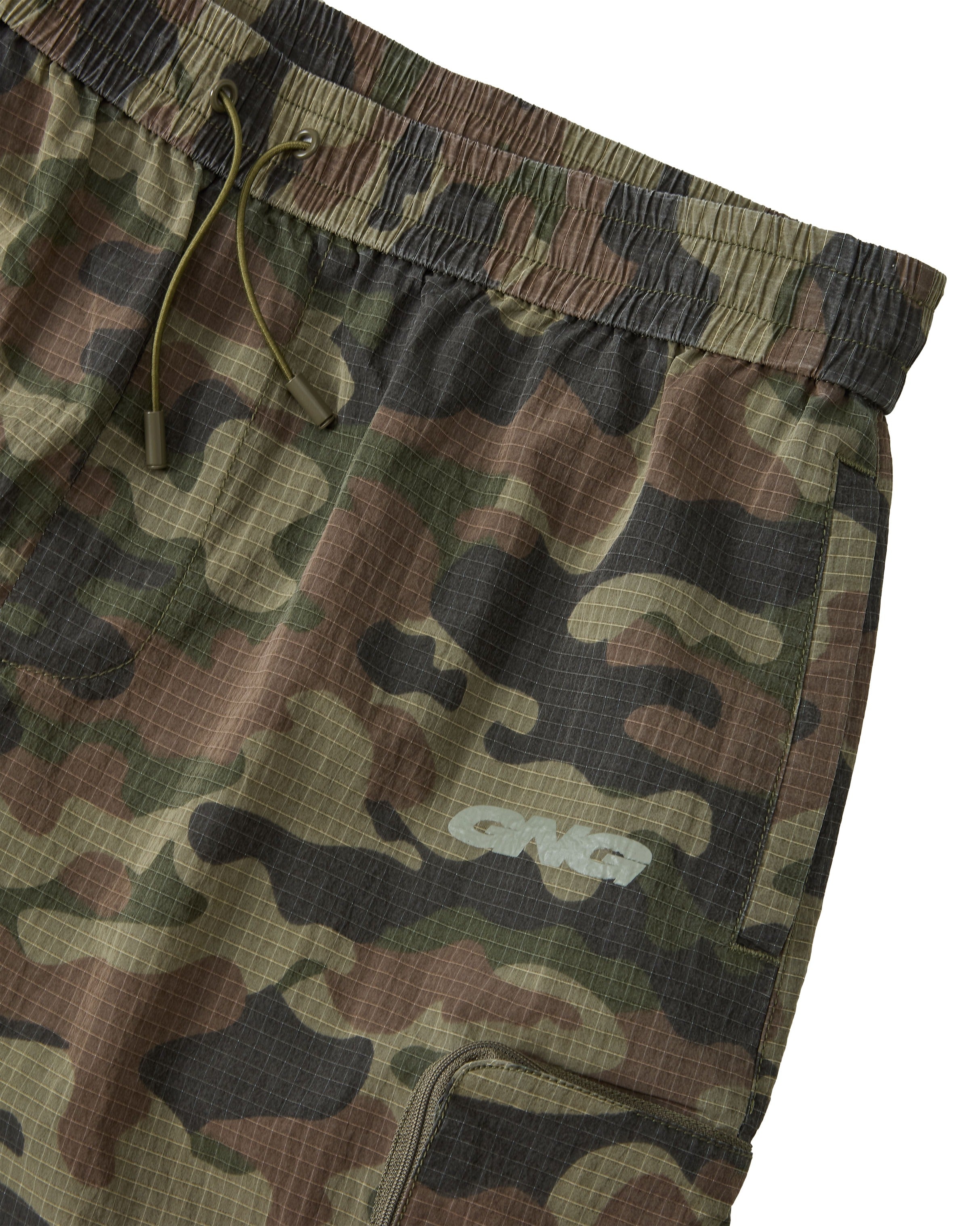 MOTION CARGO SHORTS CAMO