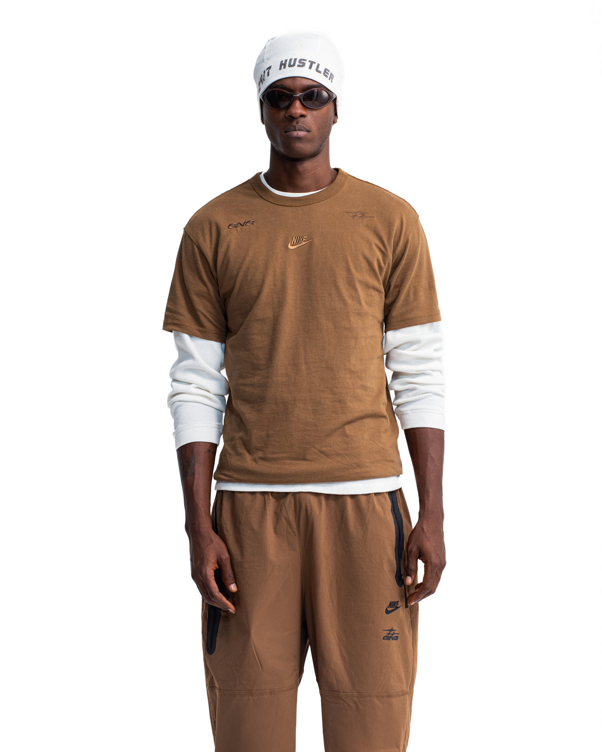 NIKE PREMIUM ESSENTIALS TEE MOSSWOOD BROWN