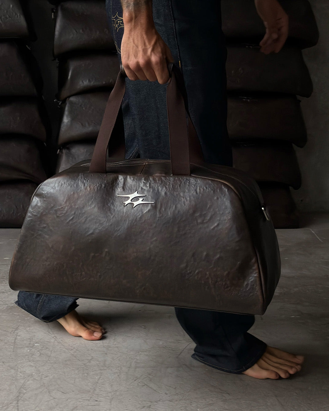 ARTEFACT_01 [STONE DUFFLE BAG]
